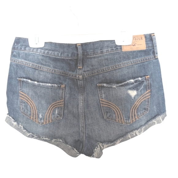 Hollister Dark Blue Jean Shorts Women’s Size 28 | Distressed Denim Cutoff Shorts - Picture 5 of 7